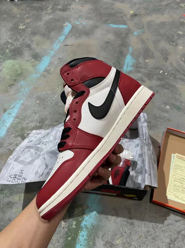 Air Jordan 1 High Red White Black Chaussures de Basketball 4