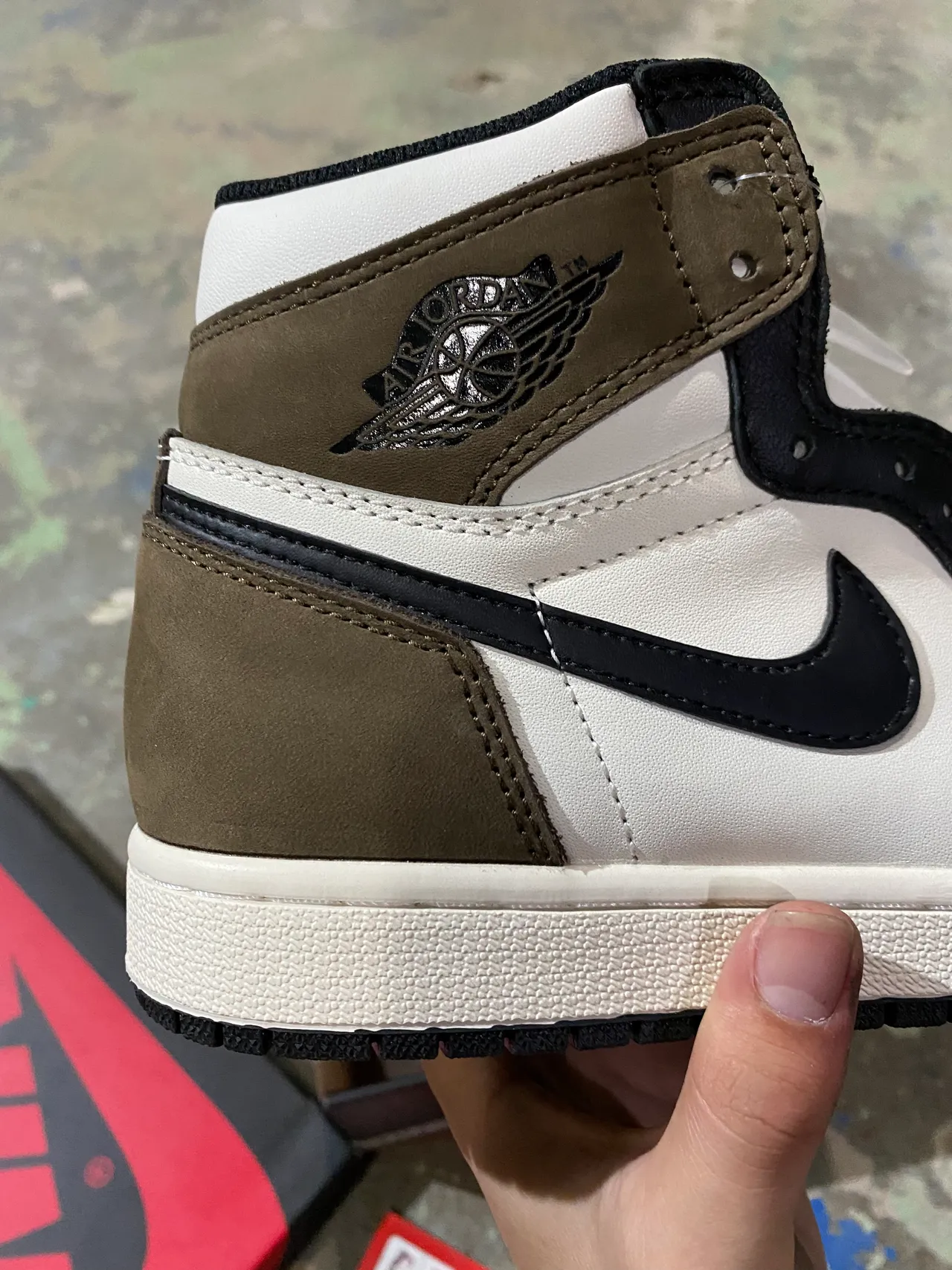 Air Jordan 1 de Alto Oliva Marrón Blanco Negro Zapatillas de Baloncesto 7