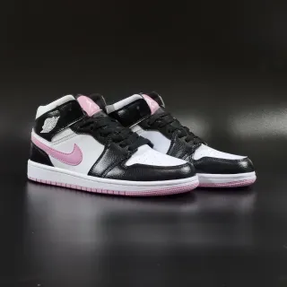 Air Jordan 1 Mid ब्लैक व्हाइट पिंक बास्केटबॉल शूज़