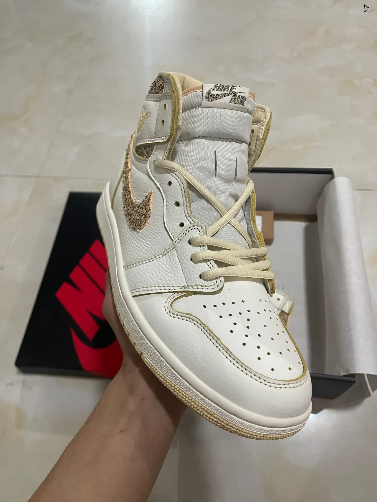 Air Jordan 1 Off-White Beige Speckled Leather Basketball Shoes 2