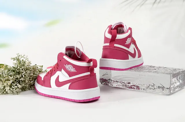 Air Jordan 1 Pink and White High-Top Basketball Shoes 12