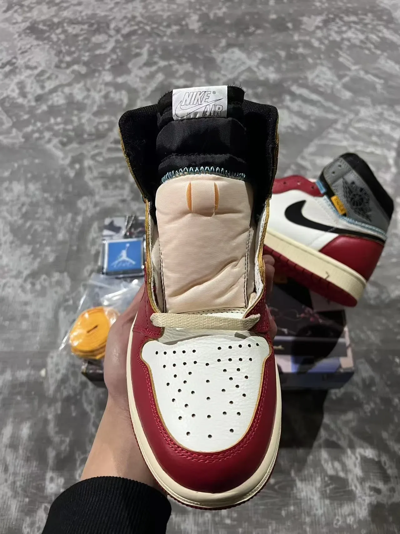 Air Jordan 1 Union Los Angeles Red White Black Basketball Shoes 3