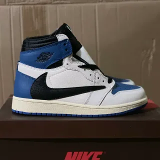 Air Jordan 1 白色皇家蓝黑色篮球鞋