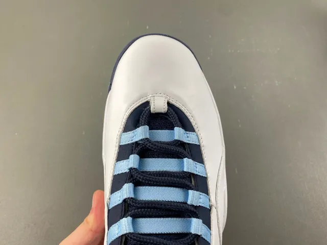 Air Jordan 10 白色海军蓝浅蓝色篮球鞋 5
