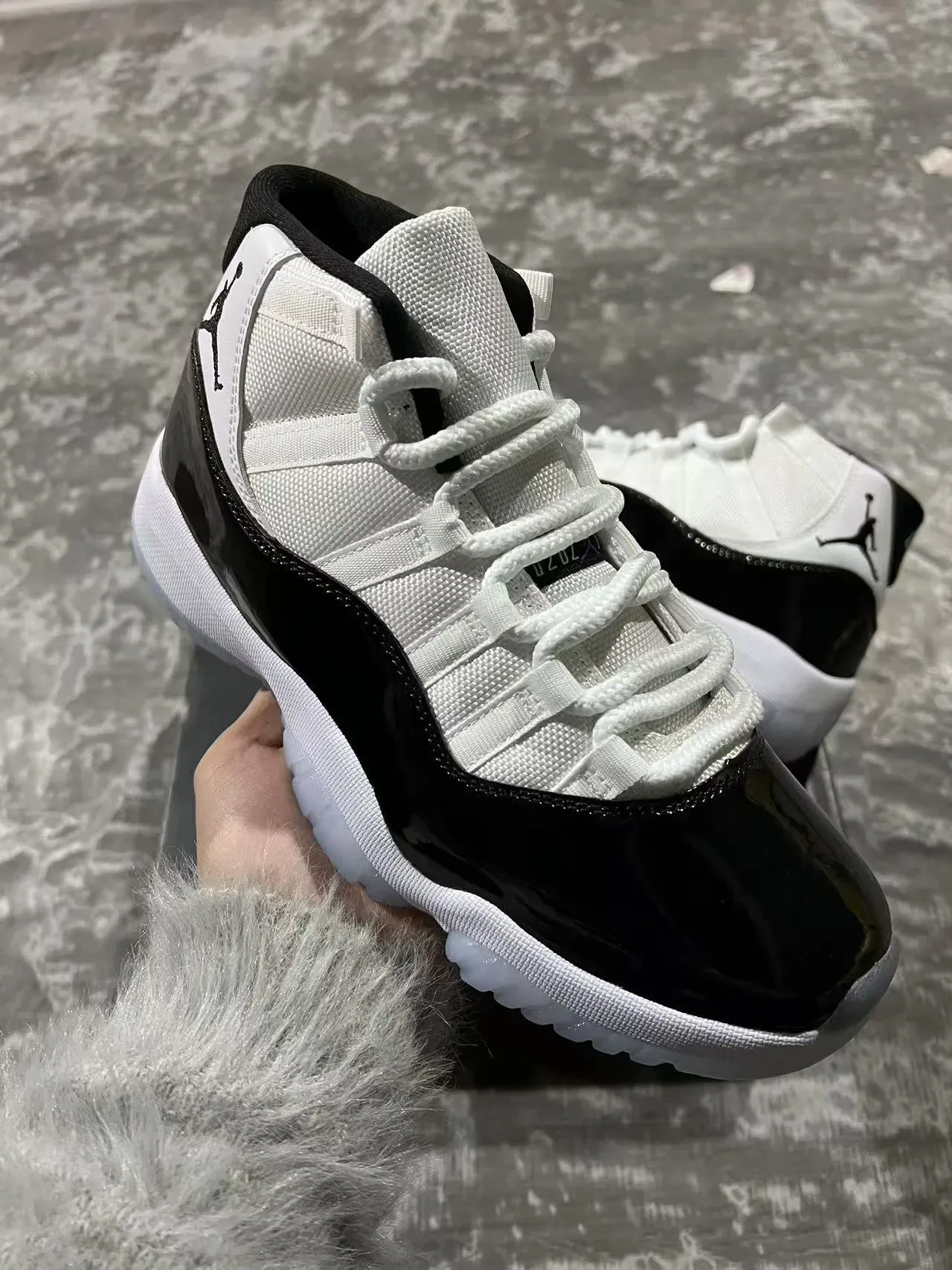 Air Jordan 11 White Black Patent Leather Basketball Shoes 2