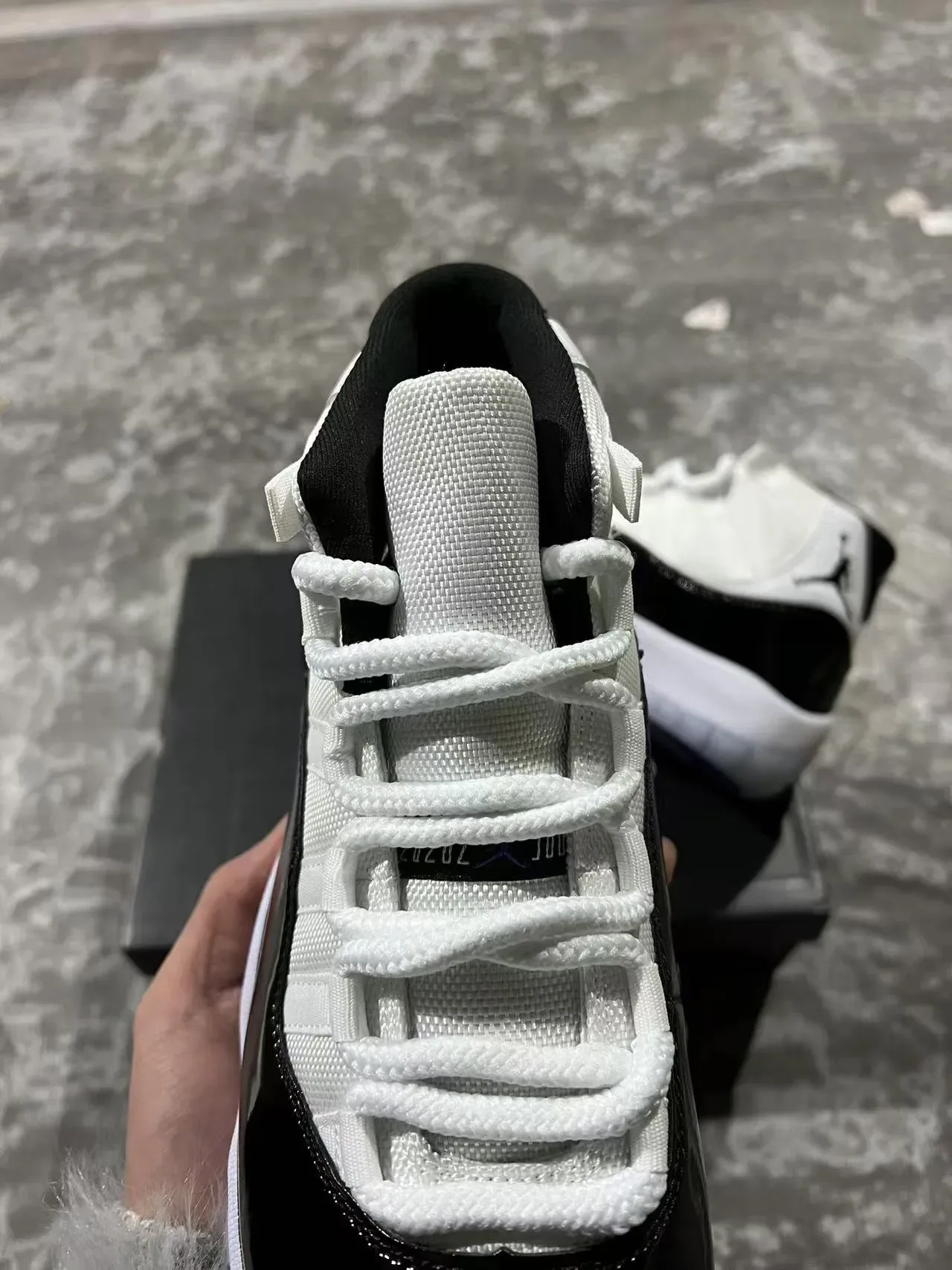 Air Jordan 11 White Black Patent Leather Basketball Shoes 4