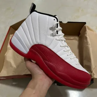 Air Jordan 12 Tênis de Basquete Branco Vermelho Preto