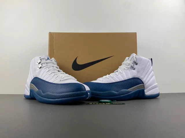 Air Jordan 12 白色皇家蓝篮球鞋 14