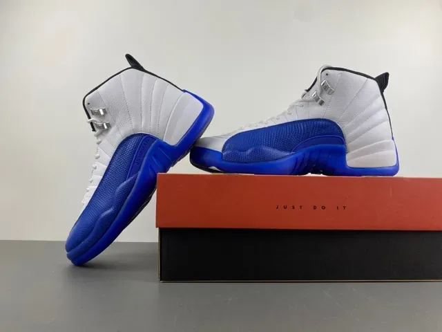 Air Jordan 12 Zapatos de Baloncesto Blanco y Azul Rey 14