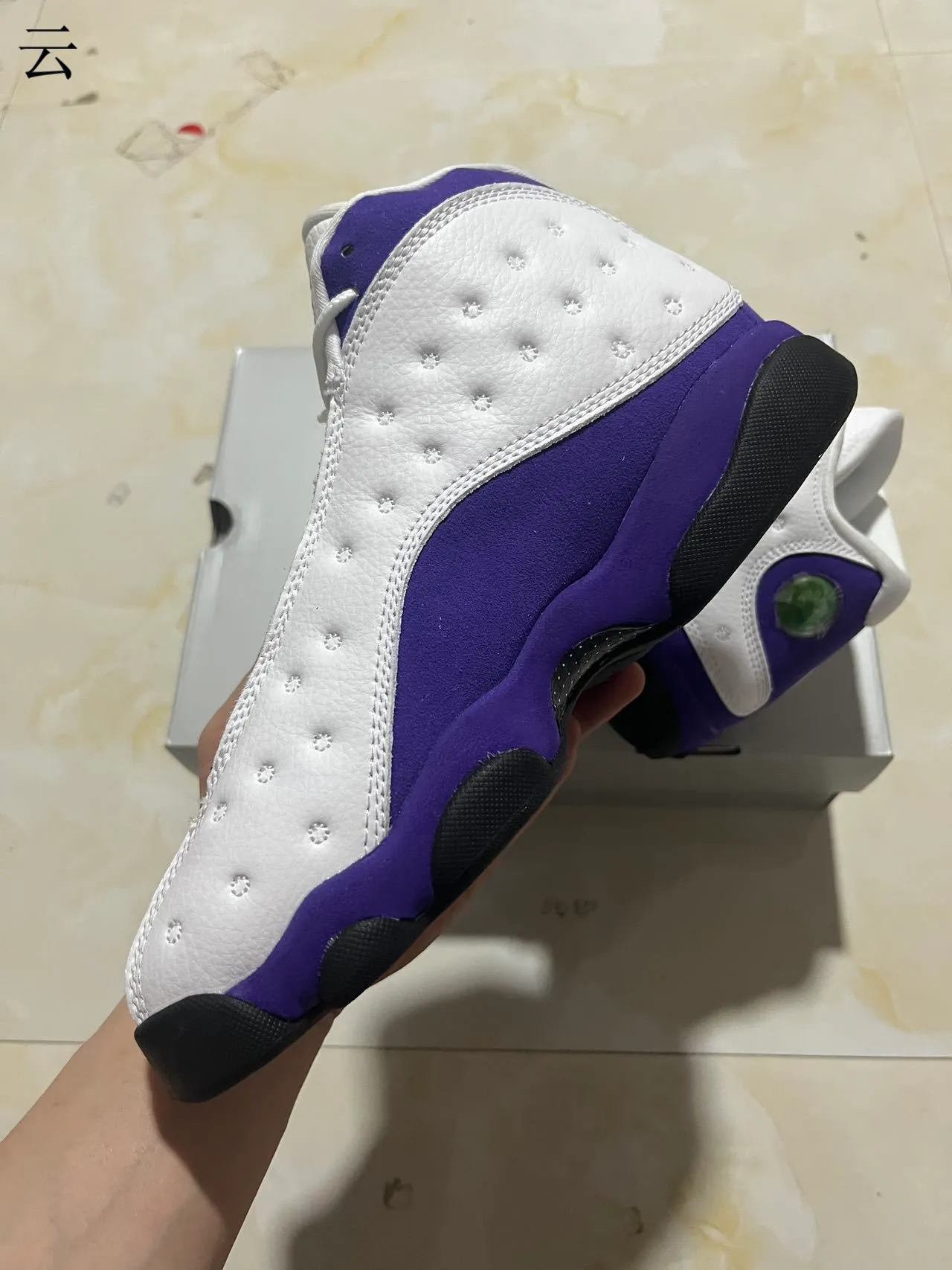 Air Jordan 13 সাদা বেগুনি কালো বাস্কেটবল জুতো 9