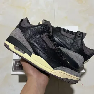 Tênis de basquete Air Jordan 3 preto carvão creme