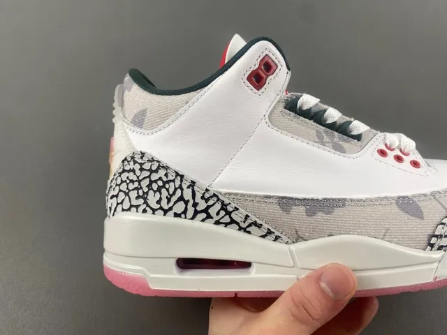 Tênis de basquete Air Jordan 3 Elephant Print branco e rosa 3