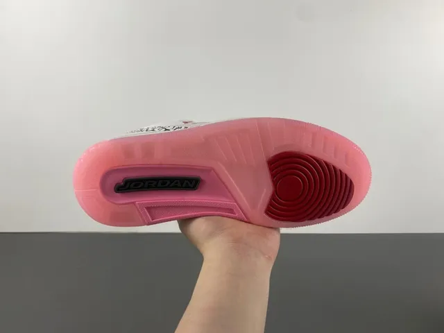 Tênis de basquete Air Jordan 3 Elephant Print branco e rosa 7