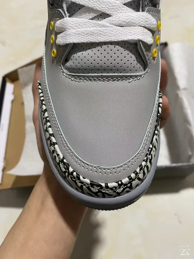 Air Jordan 3 ধূসর এলিফ্যান্ট প্রিন্ট বাস্কেটবল জুতো 3