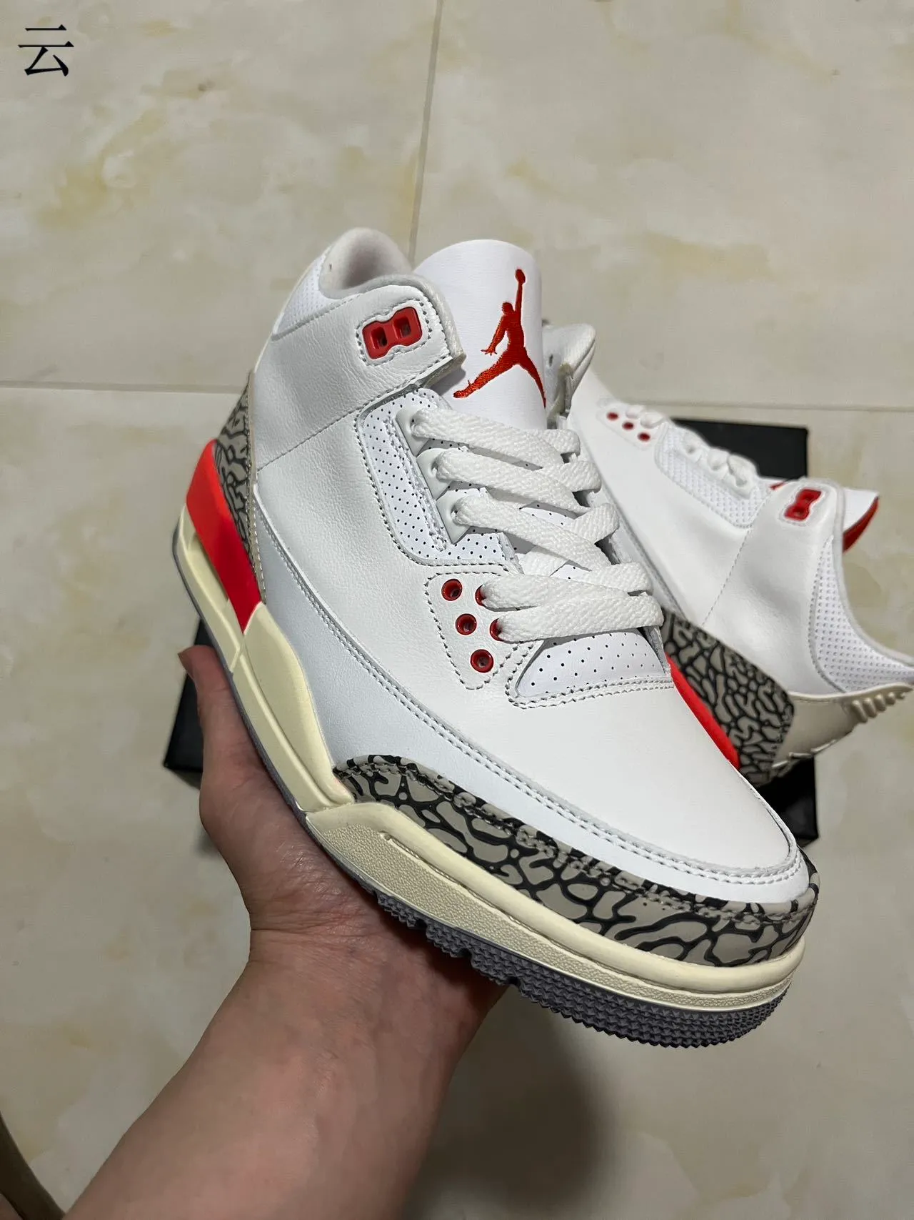 Tênis de basquete Air Jordan 3 White Cement vermelho 3