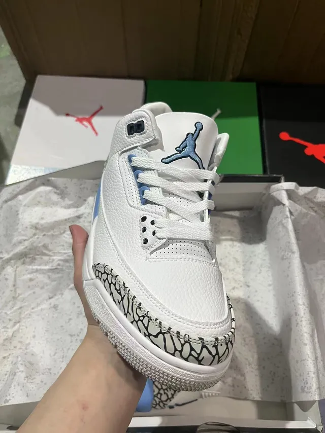 Air Jordan 3 সাদা হালকা নীল এলিফ্যান্ট প্রিন্ট বাস্কেটবল জুতো 2