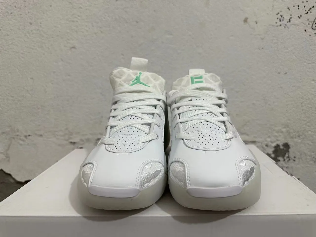 Air Jordan 37 Low সাদা মিন্ট গ্রিন বাস্কেটবল জুতো 3