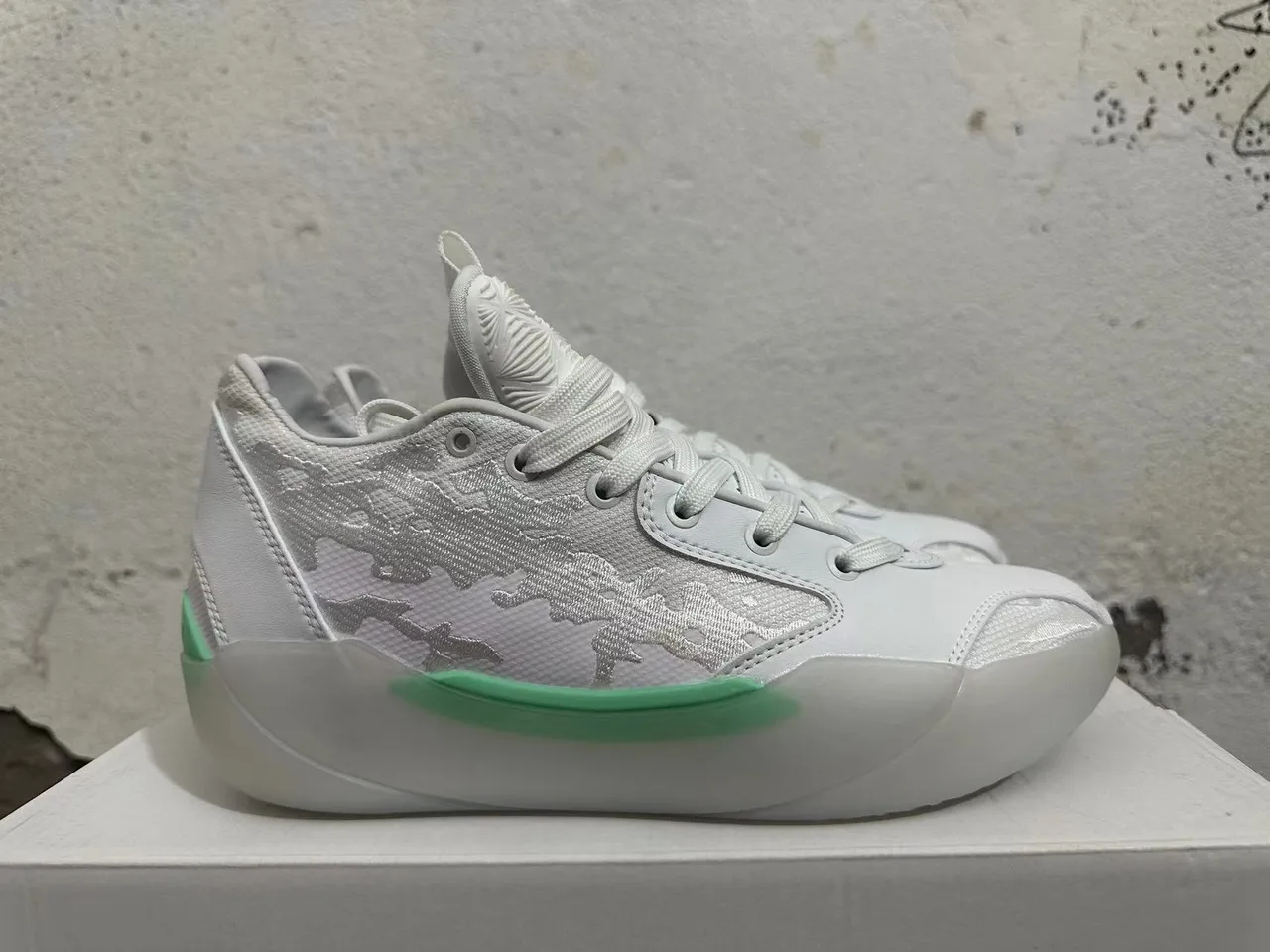 Air Jordan 37 Low সাদা মিন্ট গ্রিন বাস্কেটবল জুতো 4