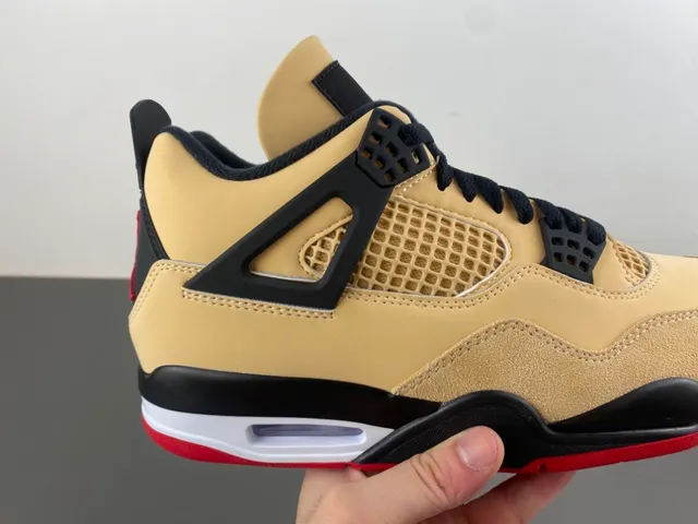 Air Jordan 4 বেইজ কালো লাল বাস্কেটবল জুতা 3