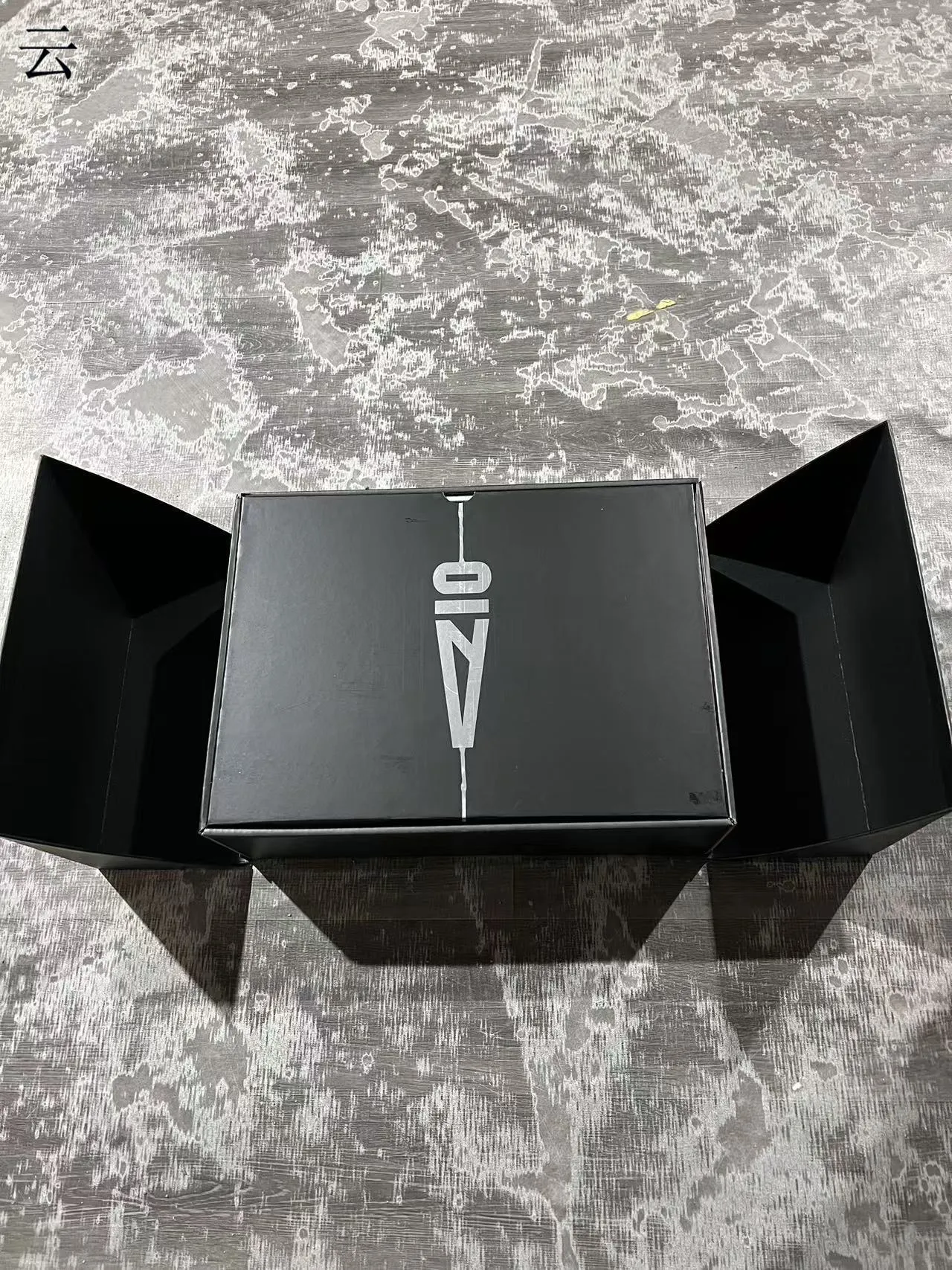 Tênis de basquete Air Jordan 4 bege creme preto 11