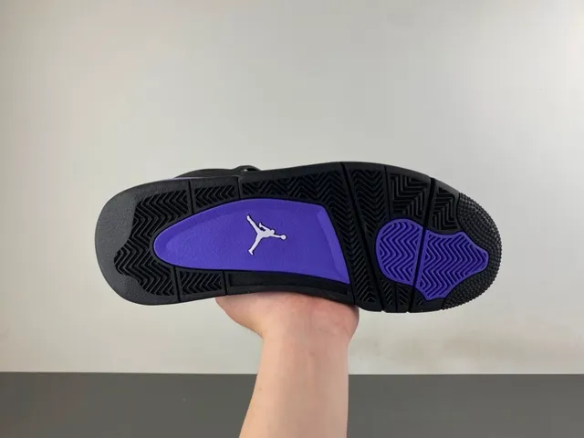 Zapatillas de baloncesto Air Jordan 4 negro y morado 9
