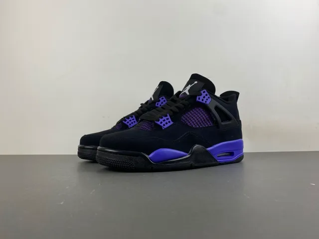 Zapatillas de baloncesto Air Jordan 4 negro y morado 10