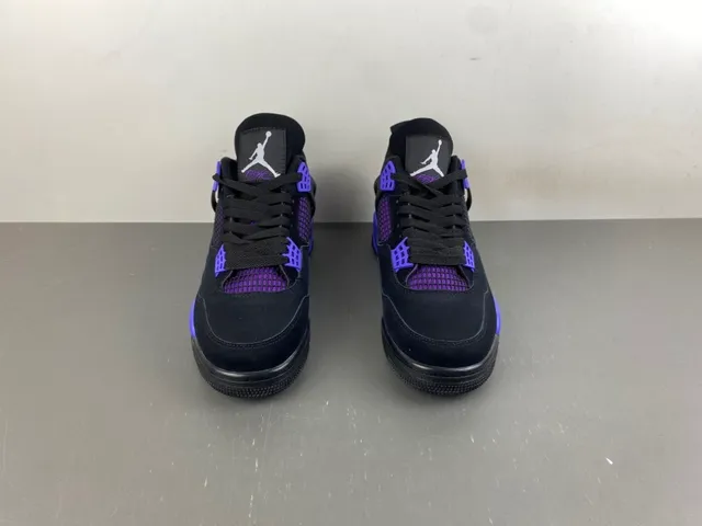 Zapatillas de baloncesto Air Jordan 4 negro y morado 11