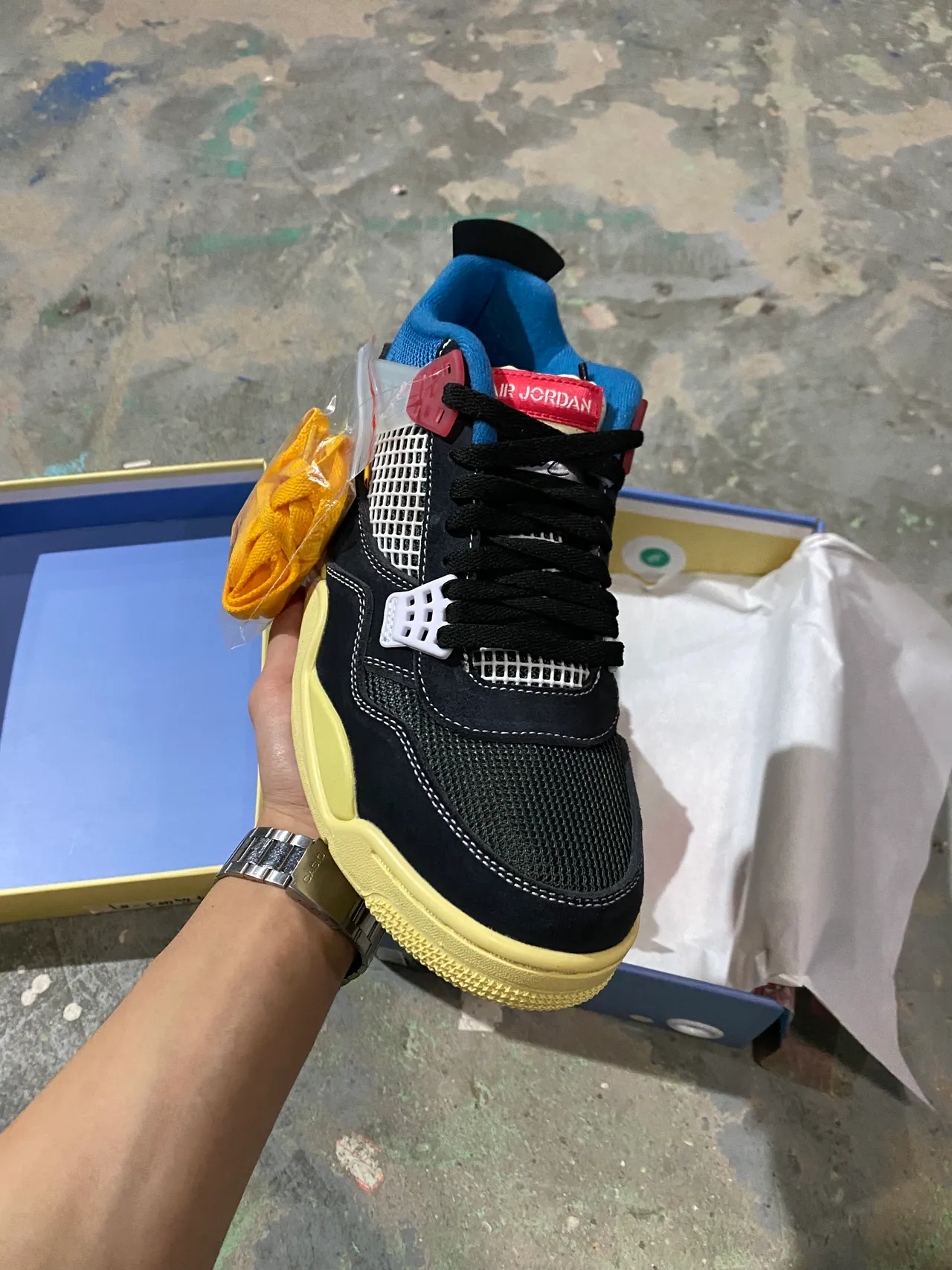 Tênis de basquete Air Jordan 4 preto royal amarelo 2