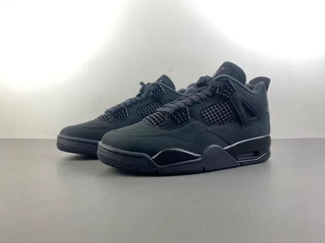 Air Jordan 4 单色黑篮球鞋 9