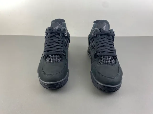 Air Jordan 4 单色黑篮球鞋 10
