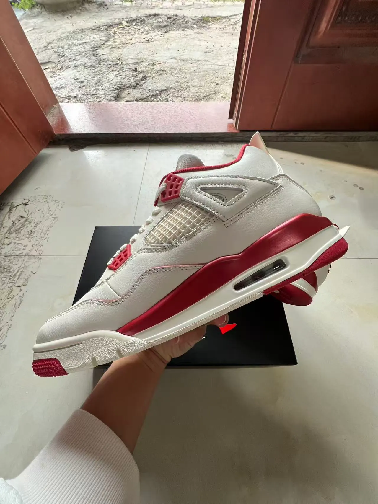 Air Jordan 4 Off-White أحمر أحذية كرة السلة 5