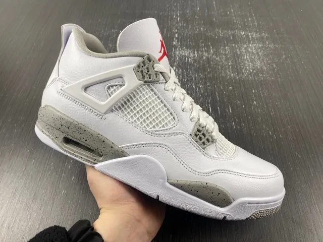 Tênis de basquete Air Jordan 4 branco cinza vermelho 4