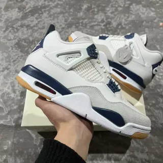 Air Jordan 4 White Navy Gum 篮球鞋