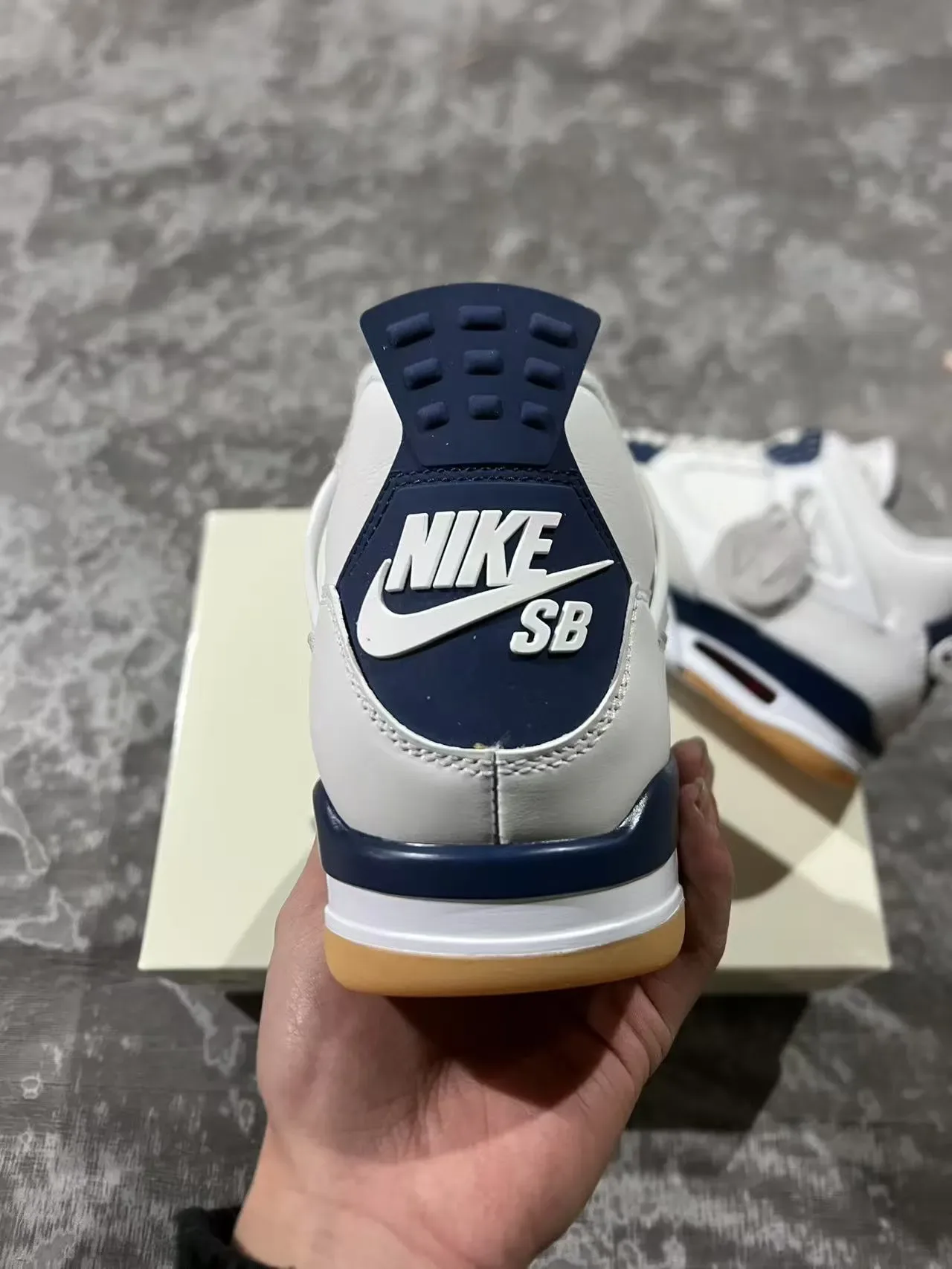 إير جوردان 4 White Navy Gum أحذية كرة السلة 8