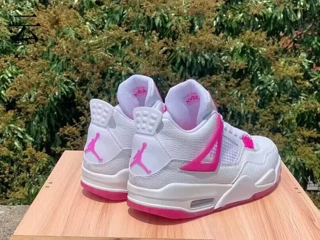 Air Jordan 4 Chaussures de Basketball Blances et Roses 2