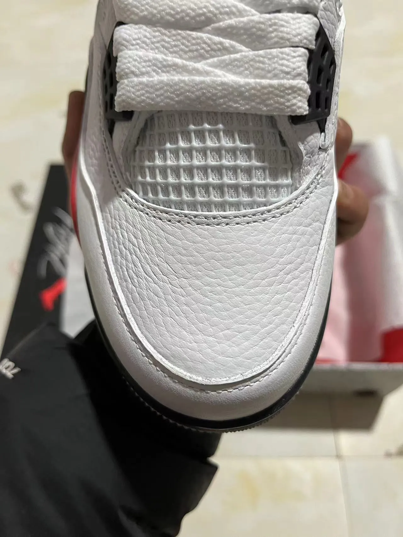 Chaussures de basketball Air Jordan 4 blanc rouge noir 3
