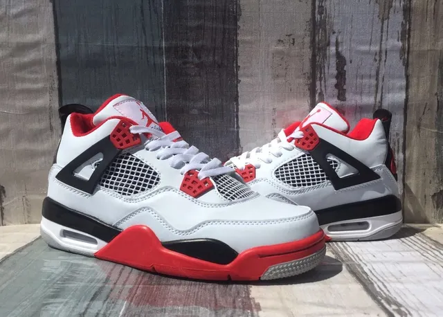 Air Jordan 4 白红黑篮球鞋 4