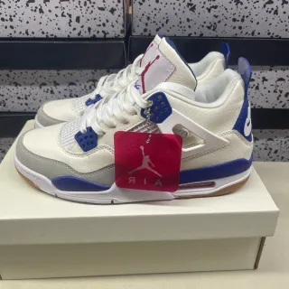 Air Jordan 4 白色皇家蓝色篮球鞋