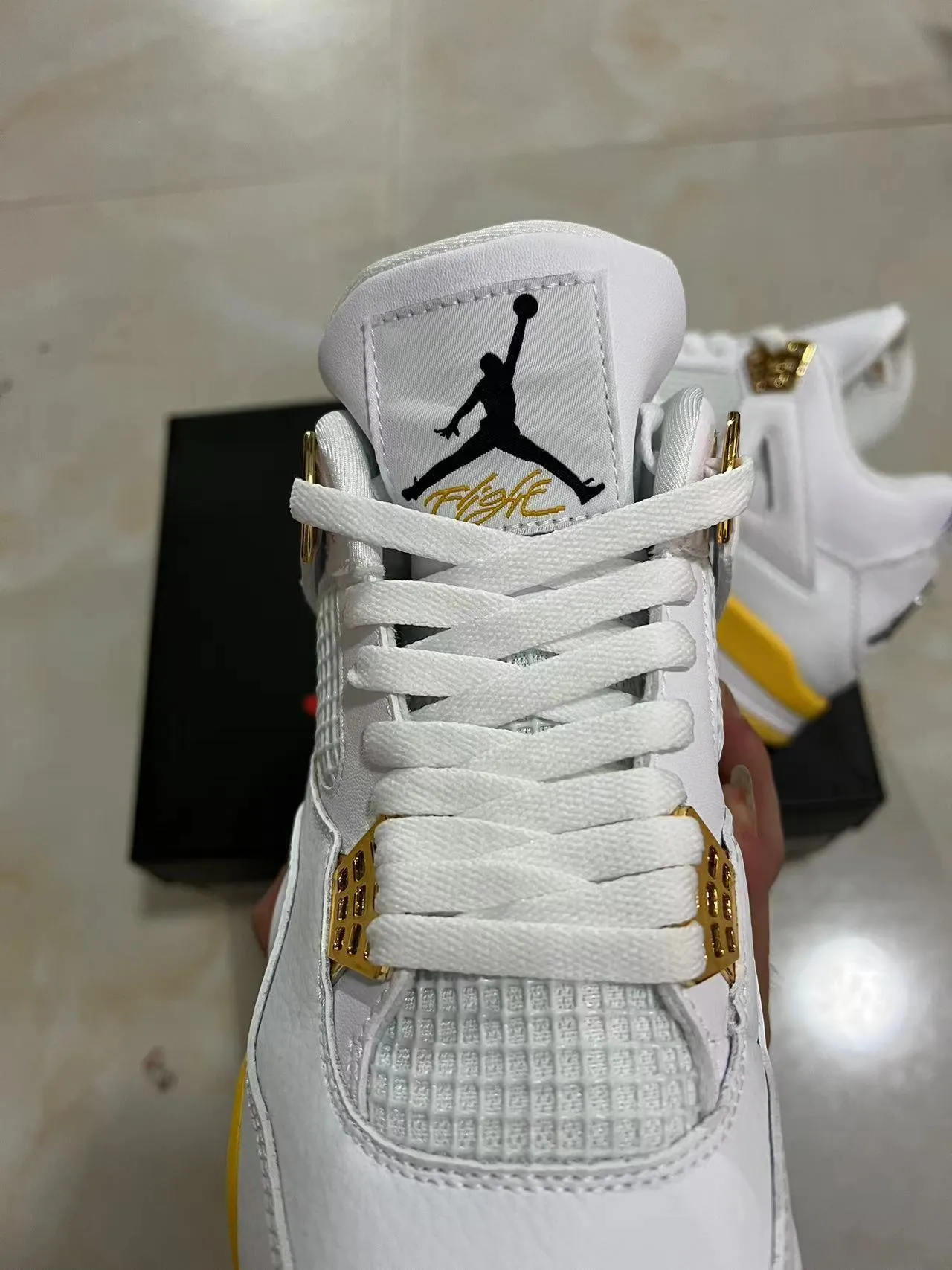 Air Jordan 4 Chaussures de Basketball Blanche Jaune Or 4
