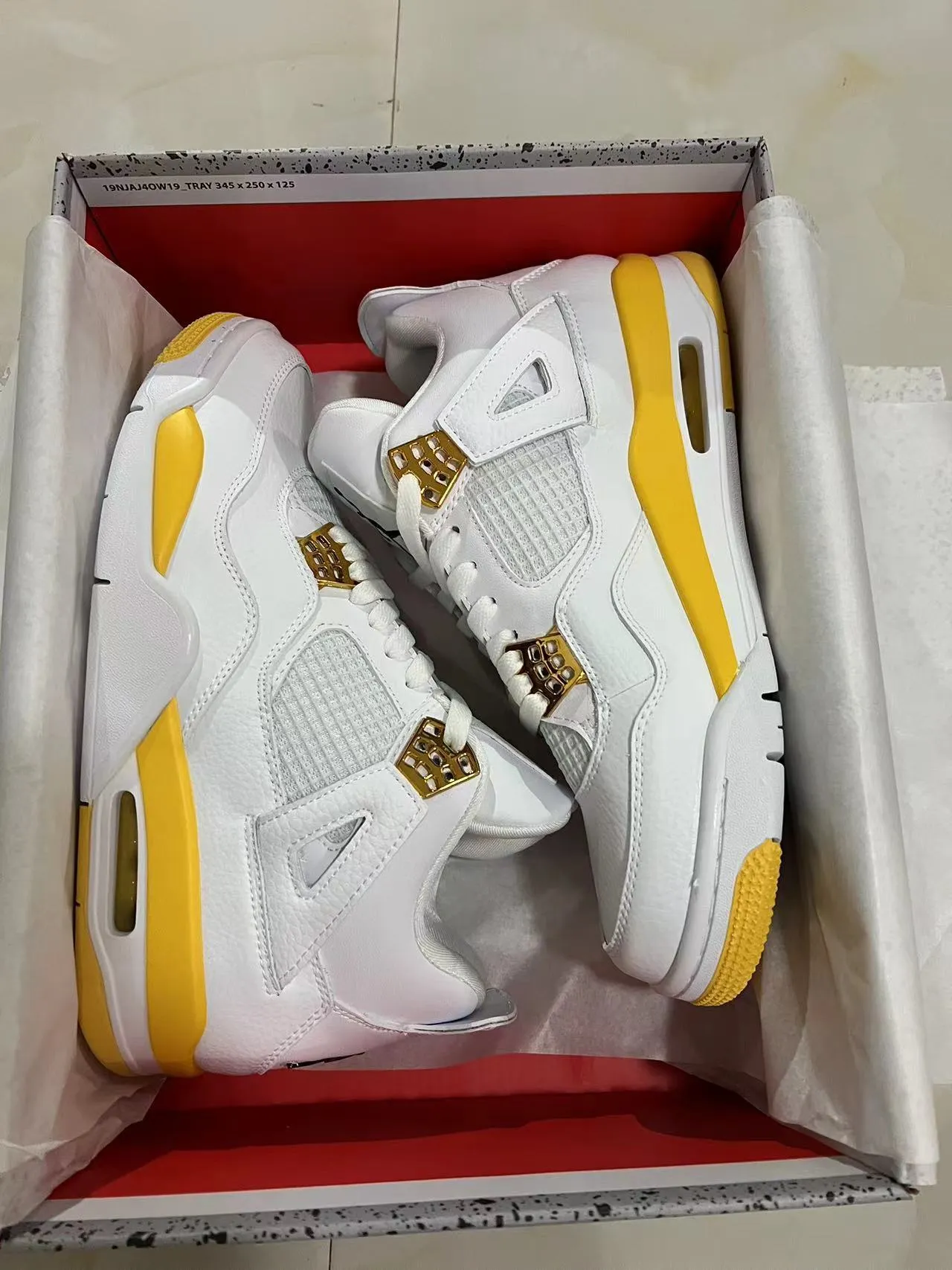 Air Jordan 4 Chaussures de Basketball Blanche Jaune Or 9