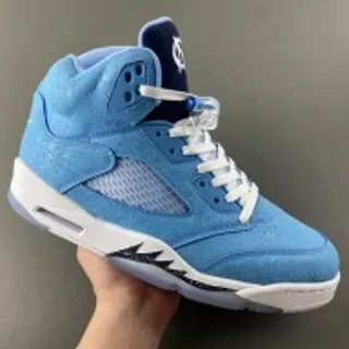 Tênis de basquete de cano alto Air Jordan 5 em camurça e malha azul-claro