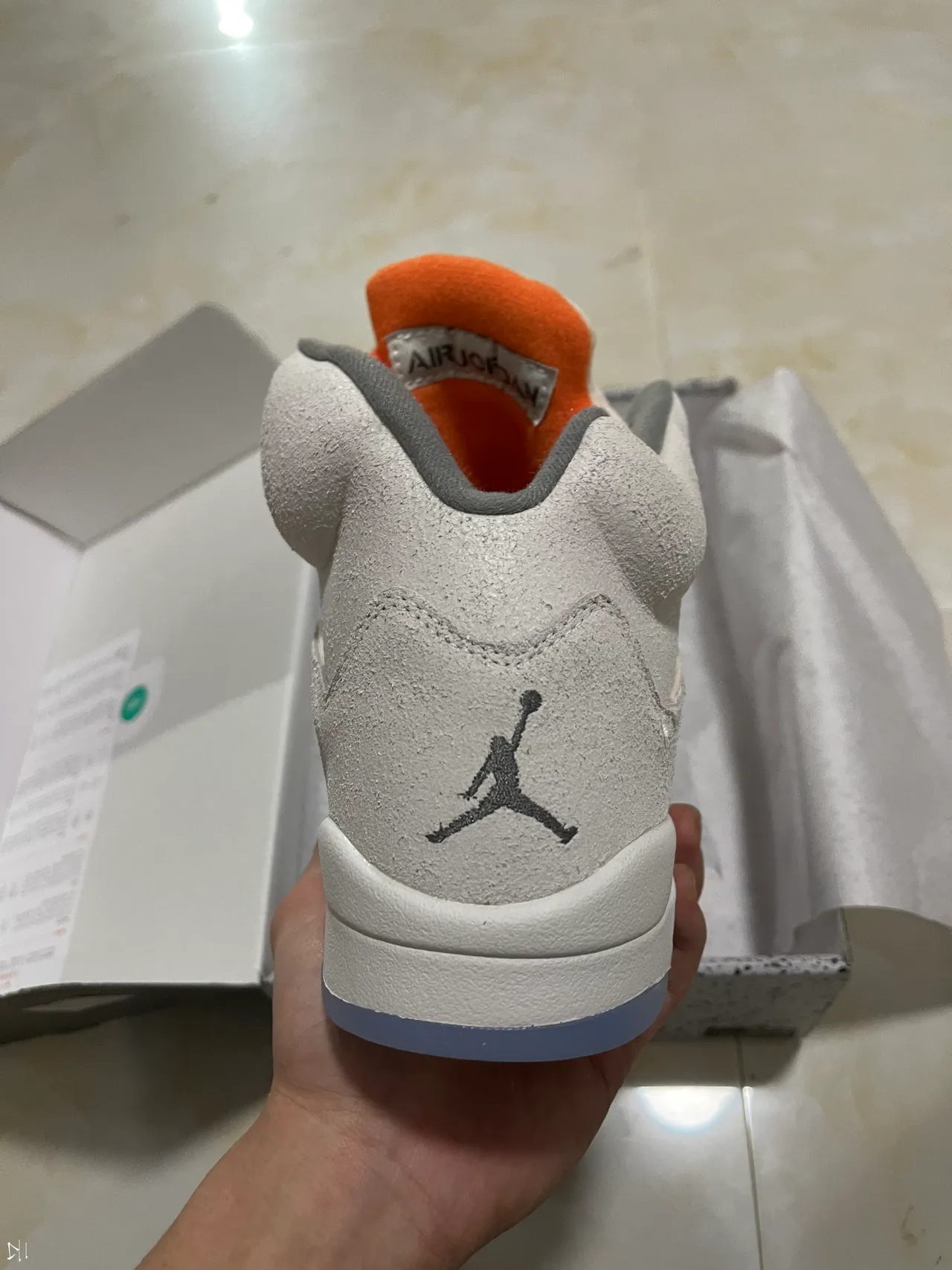 Air Jordan 5 Off-White tênis de basquete de cano alto em camurça bege 6