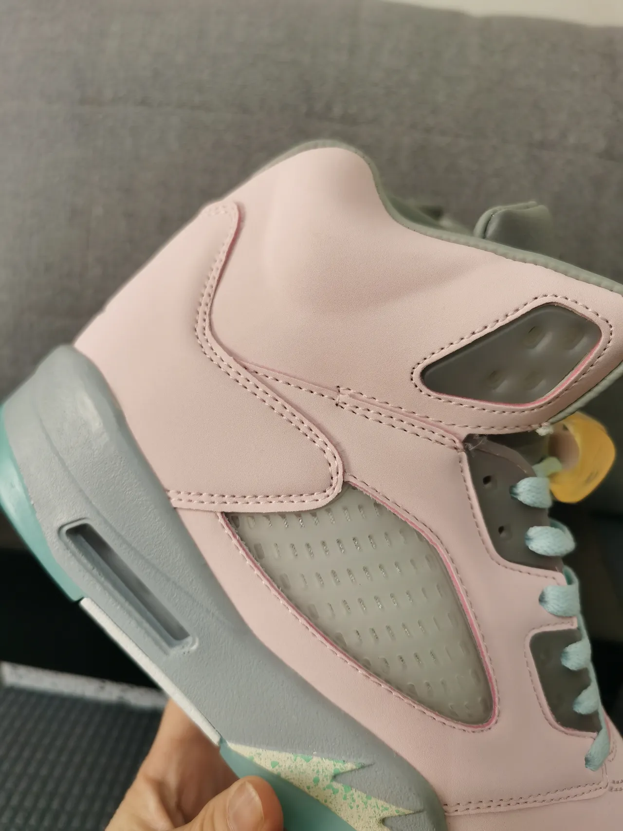Air Jordan 5 粉色和薄荷绿篮球鞋 8