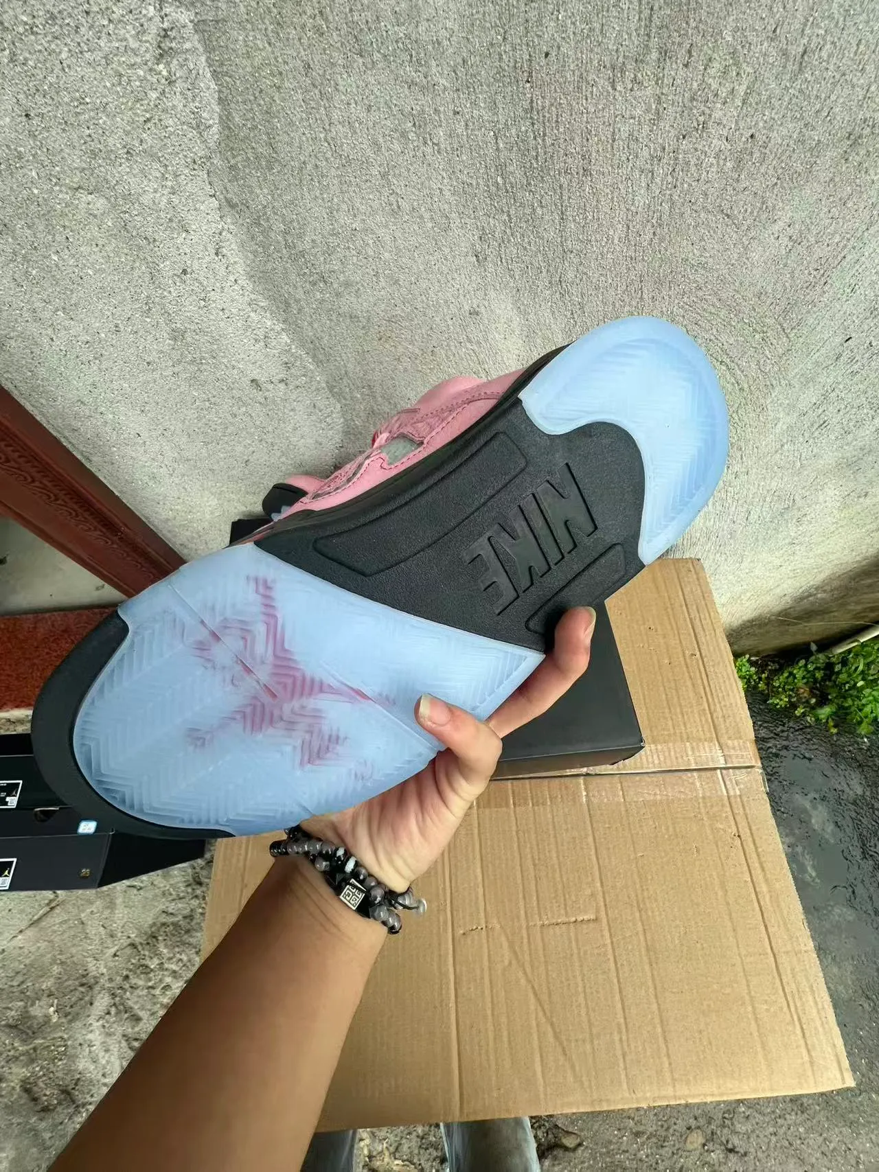 Chaussures de basketball Air Jordan 5 Rose Noir Rouge NY 6