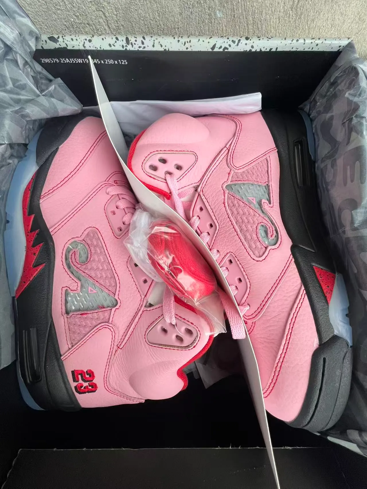 Chaussures de basketball Air Jordan 5 Rose Noir Rouge NY 9