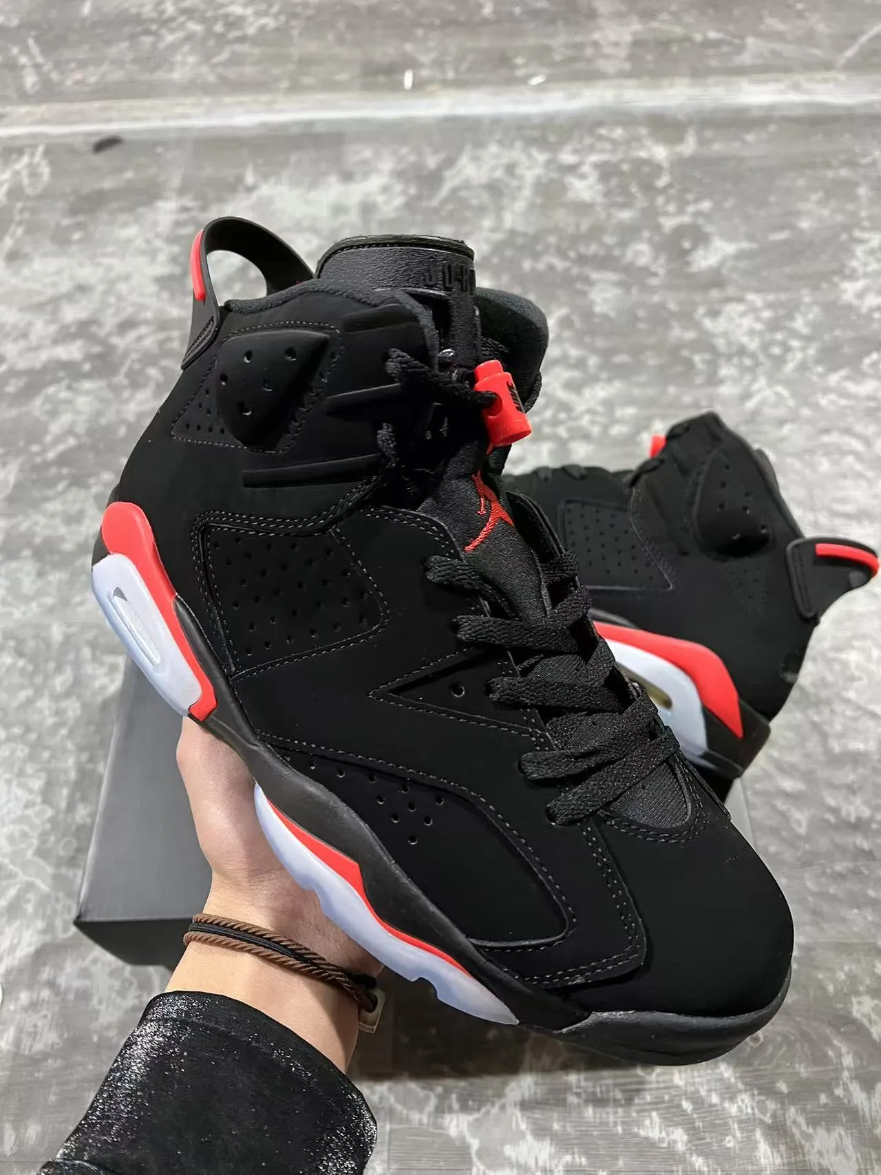 Zapatillas de baloncesto Air Jordan 6 negro rojo hielo 2