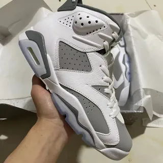 Air Jordan 6 白灰篮球鞋