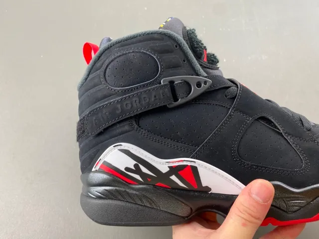Air Jordan Chaussures de Basket Noir et Rouge Hautes à Sangle 3