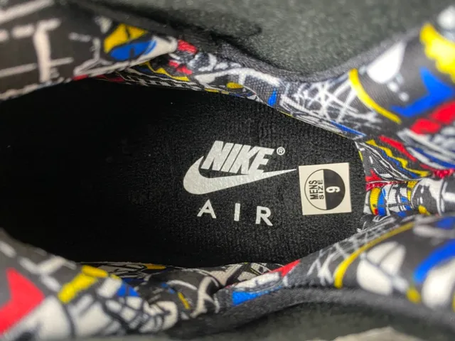 Air Jordan Chaussures de Basket Noir et Rouge Hautes à Sangle 7