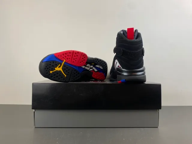 Air Jordan Chaussures de Basket Noir et Rouge Hautes à Sangle 16